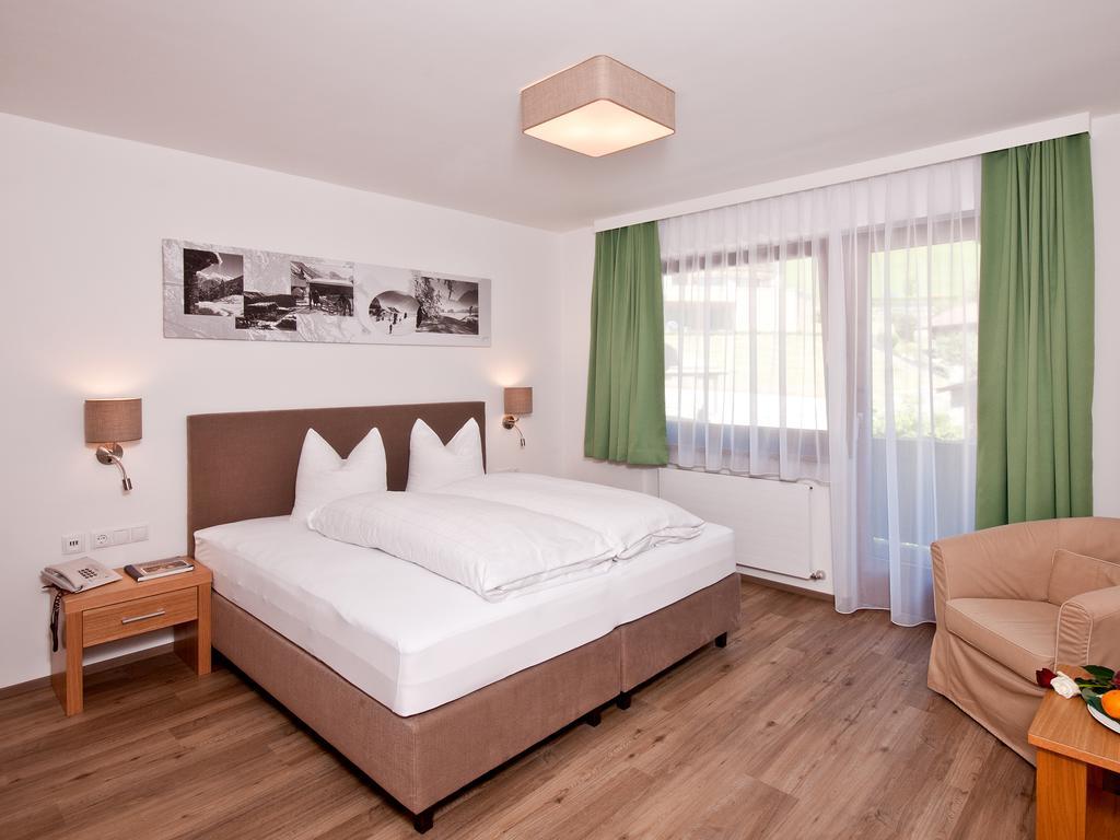 Hotel Neuwirt Finkenberg Zewnętrze zdjęcie