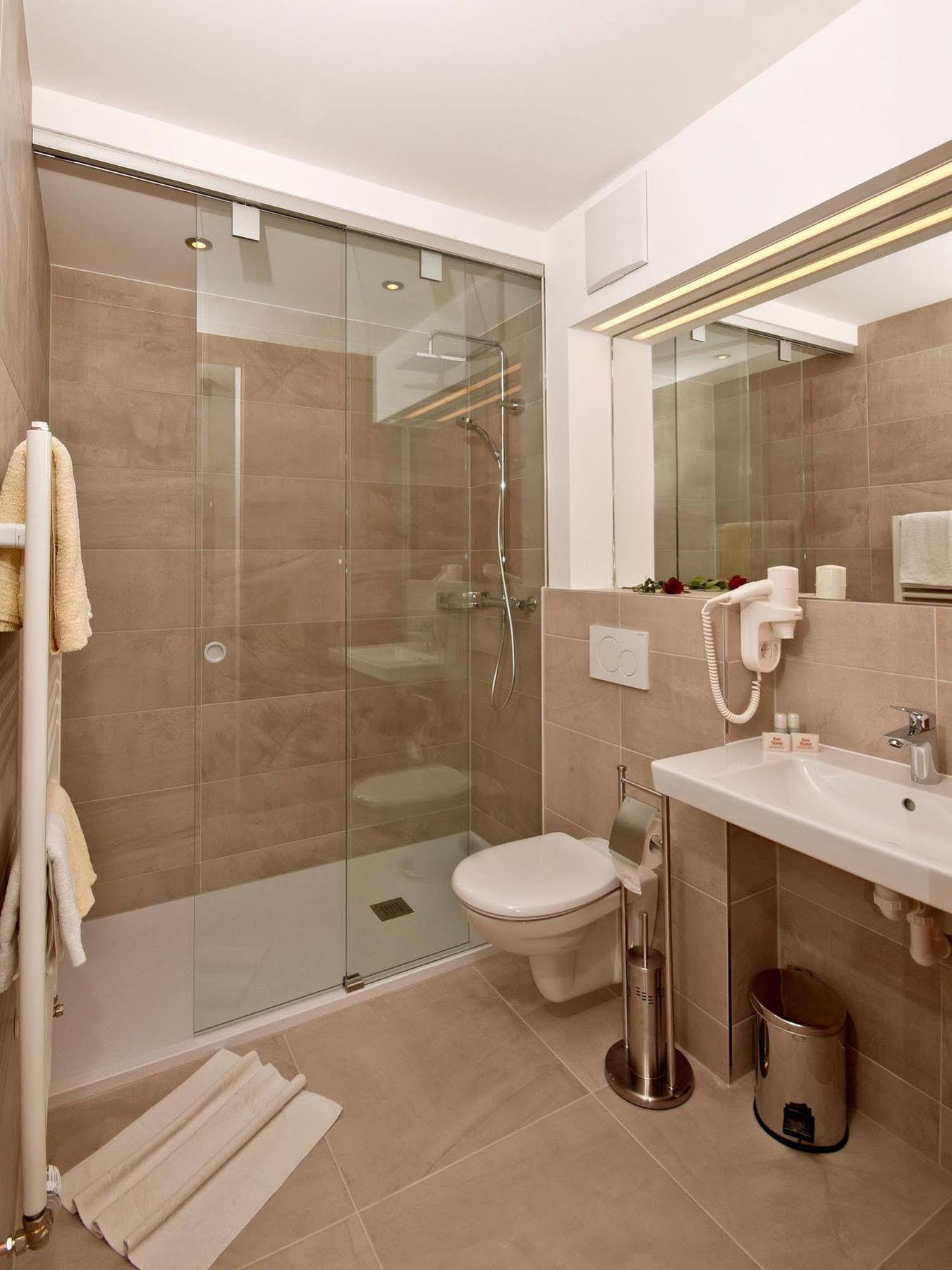 Hotel Neuwirt Finkenberg Zewnętrze zdjęcie