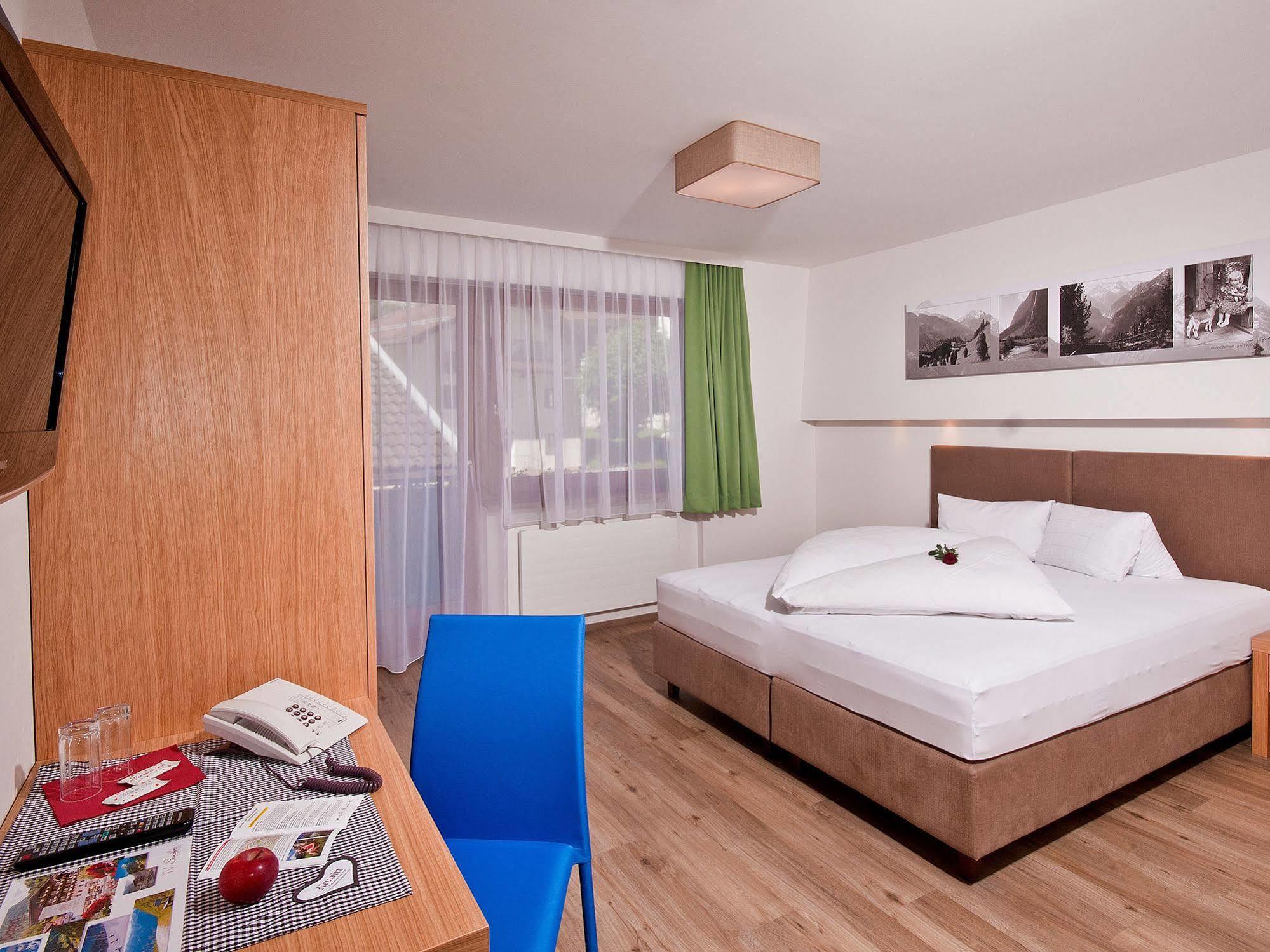 Hotel Neuwirt Finkenberg Zewnętrze zdjęcie
