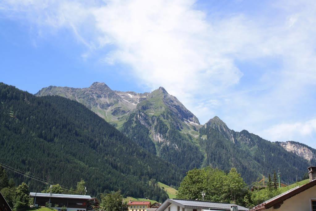 Hotel Neuwirt Finkenberg Zewnętrze zdjęcie